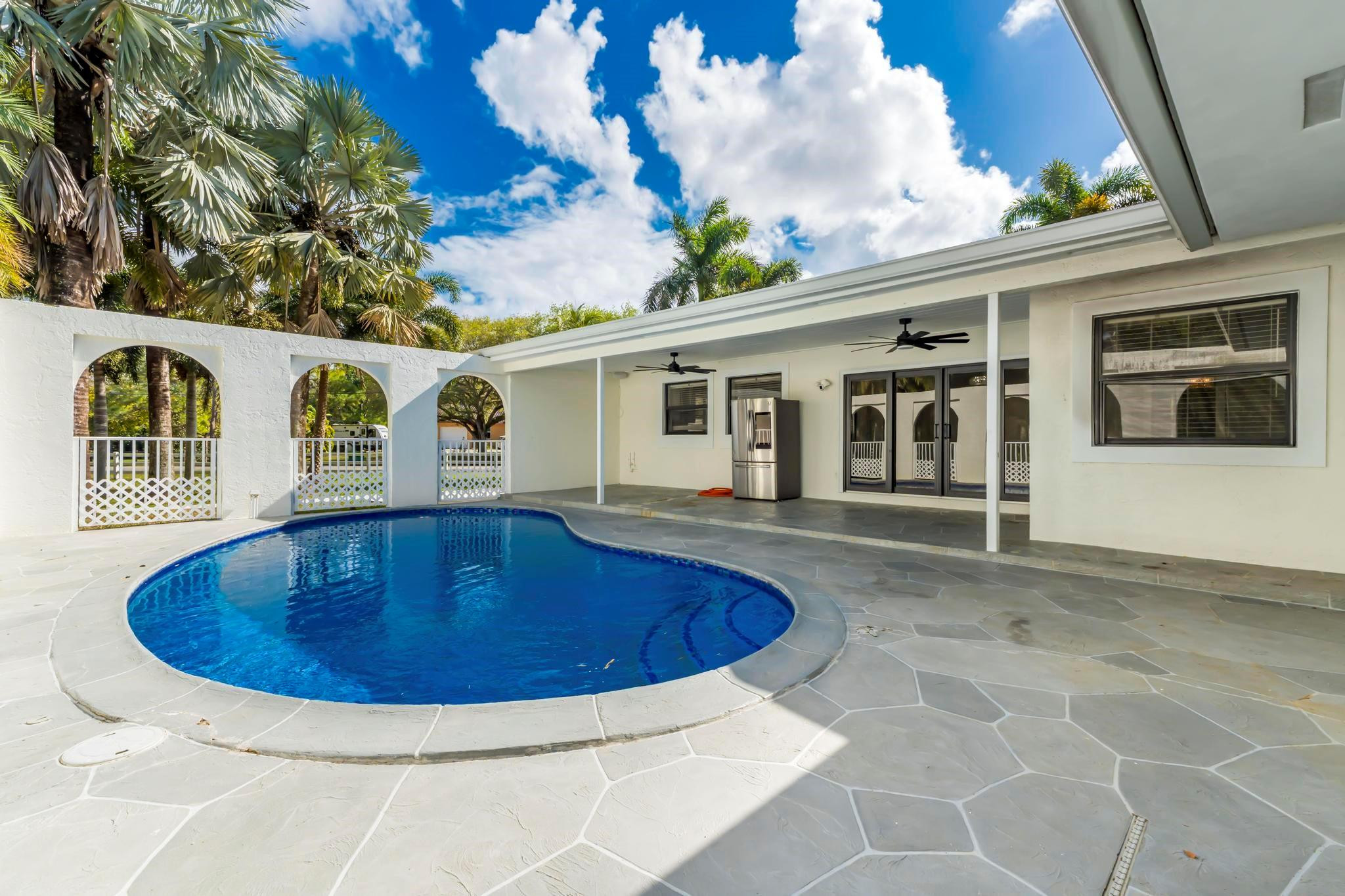 Chambers Sub Sw1/4 1-5b B - Residential Lease