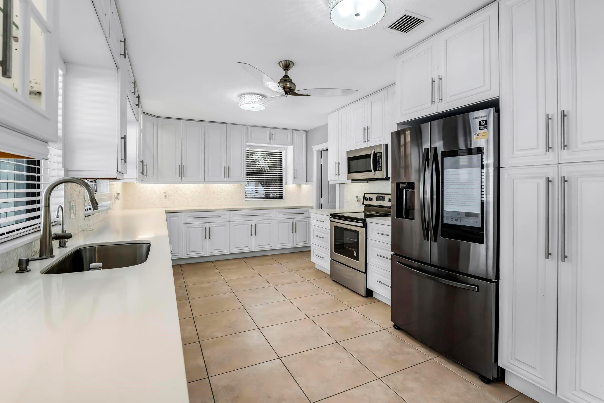 Chambers Sub Sw1/4 1-5b B - Residential Lease