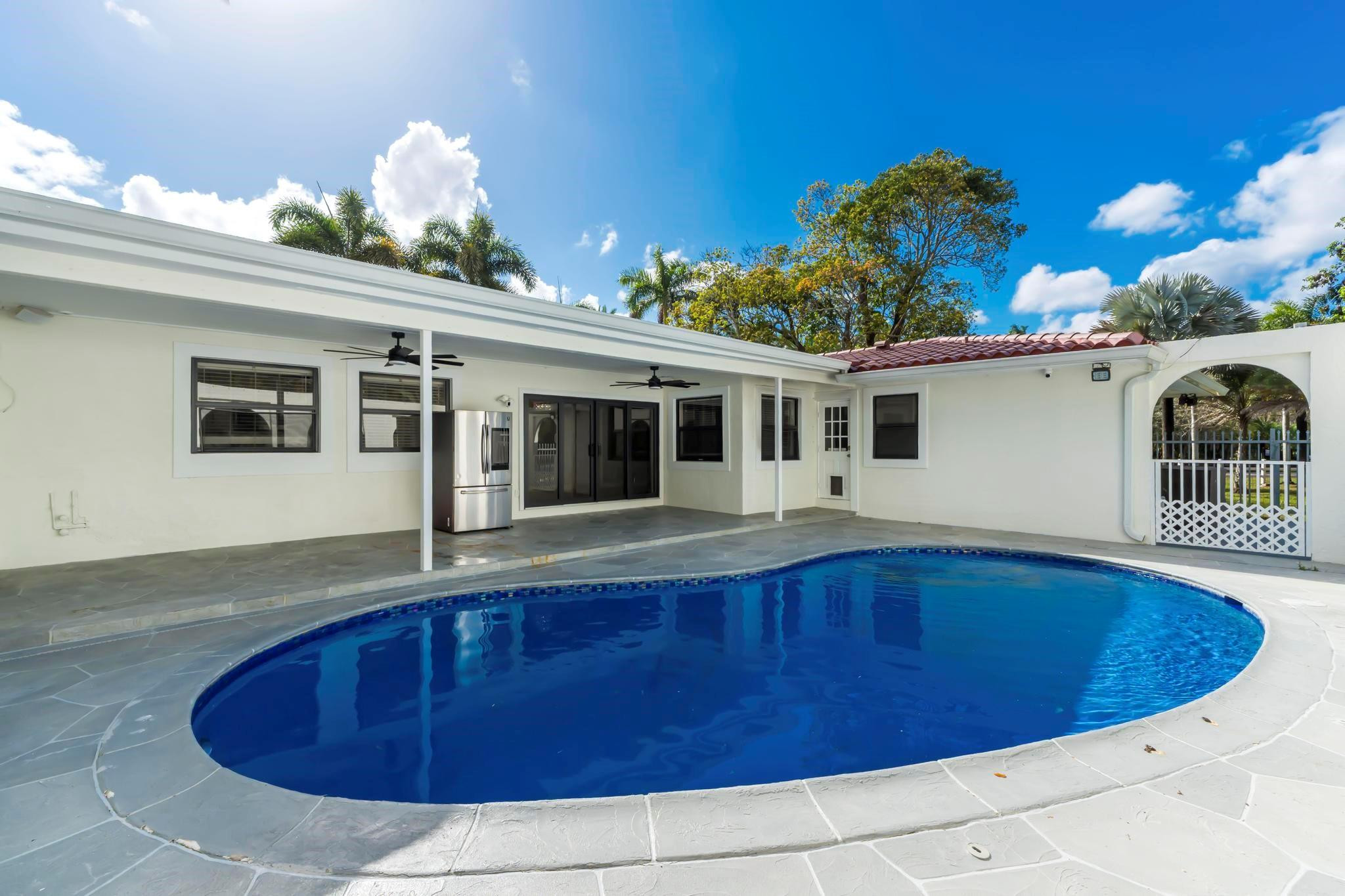 Chambers Sub Sw1/4 1-5b B - Residential Lease