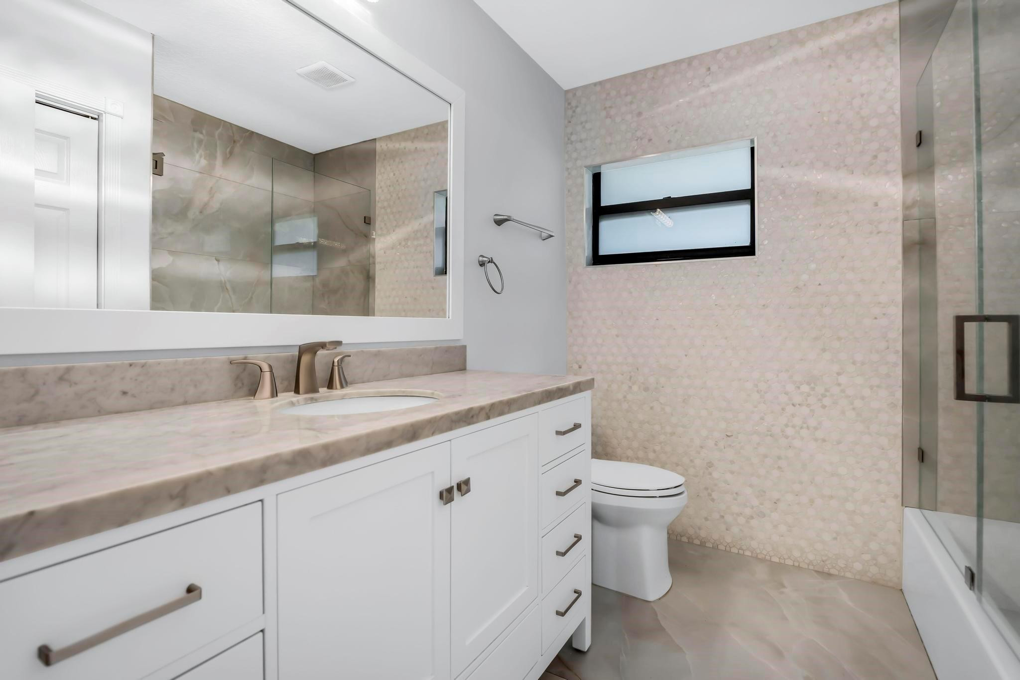 Chambers Sub Sw1/4 1-5b B - Residential Lease