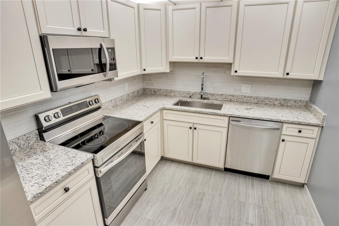 OLYMPUS CONDO - Residential