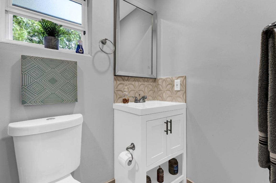 SOUTH HOLLYWOOD AMD PLAT - Residential Lease