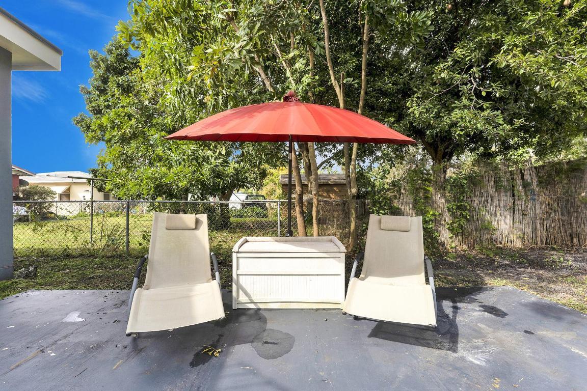 SOUTH HOLLYWOOD AMD PLAT - Residential Lease