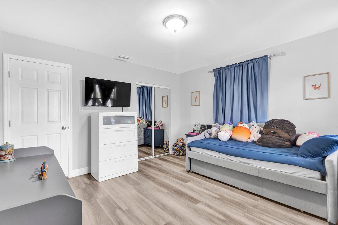 SOUTH HOLLYWOOD AMD PLAT - Residential Lease