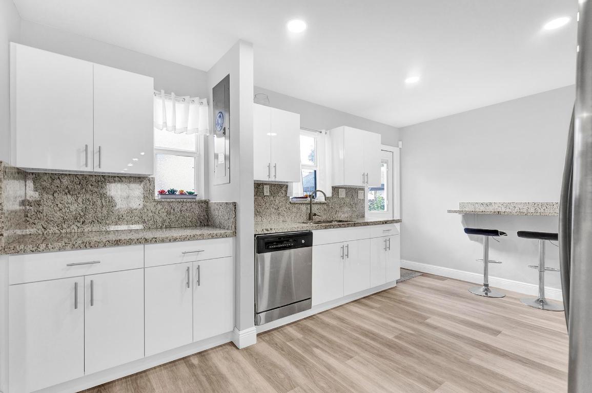 SOUTH HOLLYWOOD AMD PLAT - Residential Lease