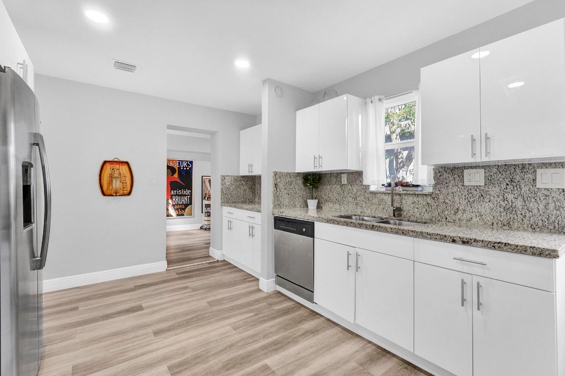 SOUTH HOLLYWOOD AMD PLAT - Residential Lease