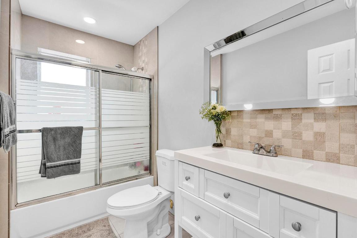 SOUTH HOLLYWOOD AMD PLAT - Residential Lease