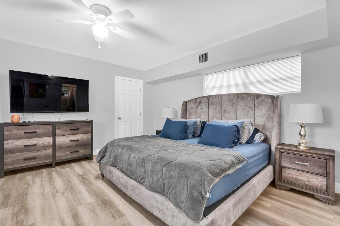 SOUTH HOLLYWOOD AMD PLAT - Residential Lease