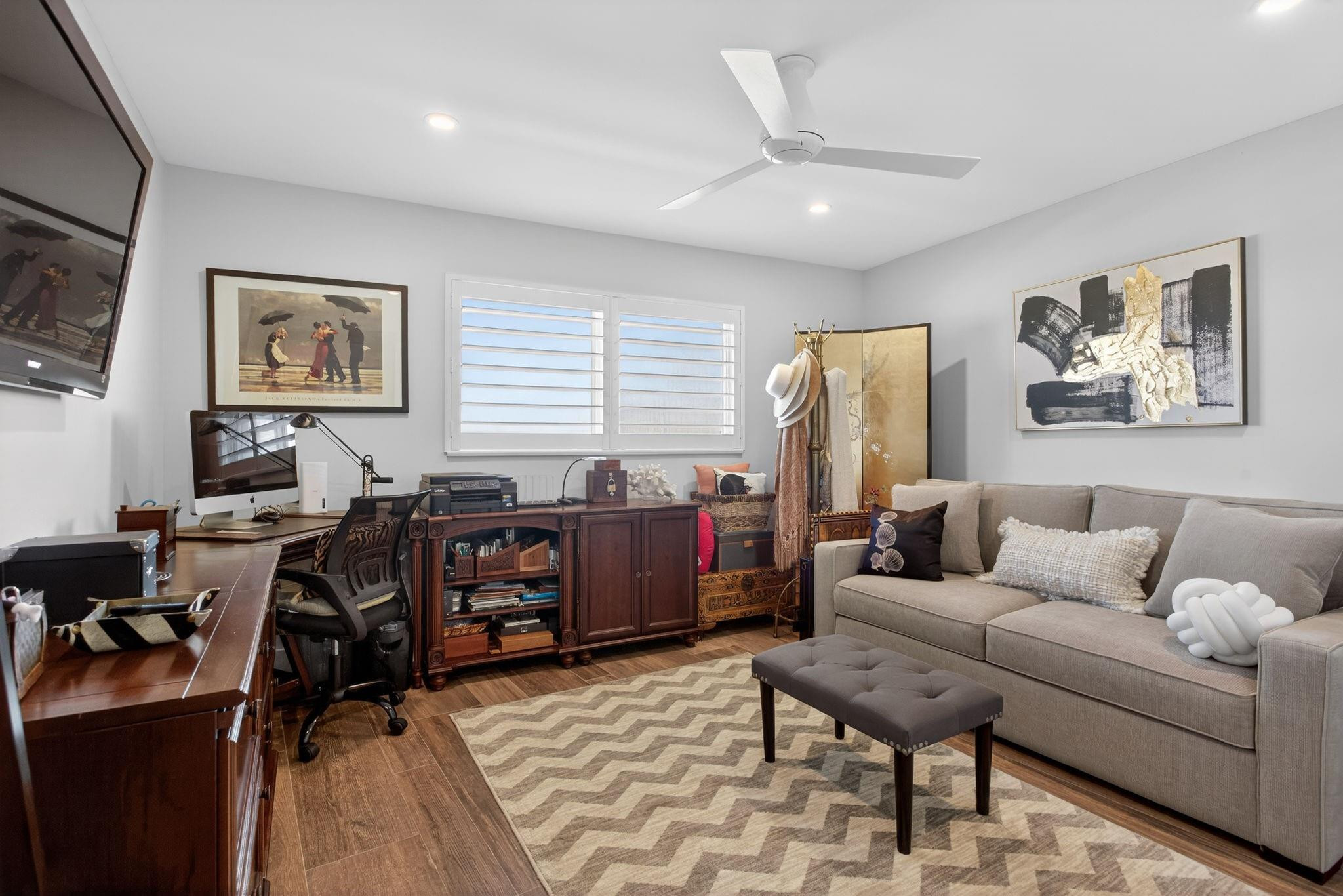 HILLSBORO COVE - Residential