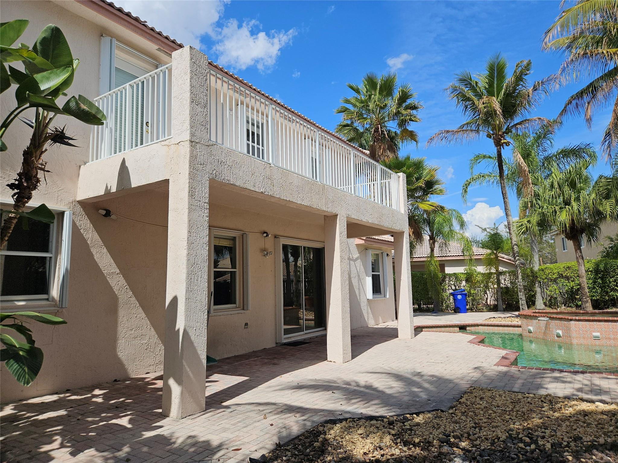 PEMBROKE ISLES IV - Residential Lease