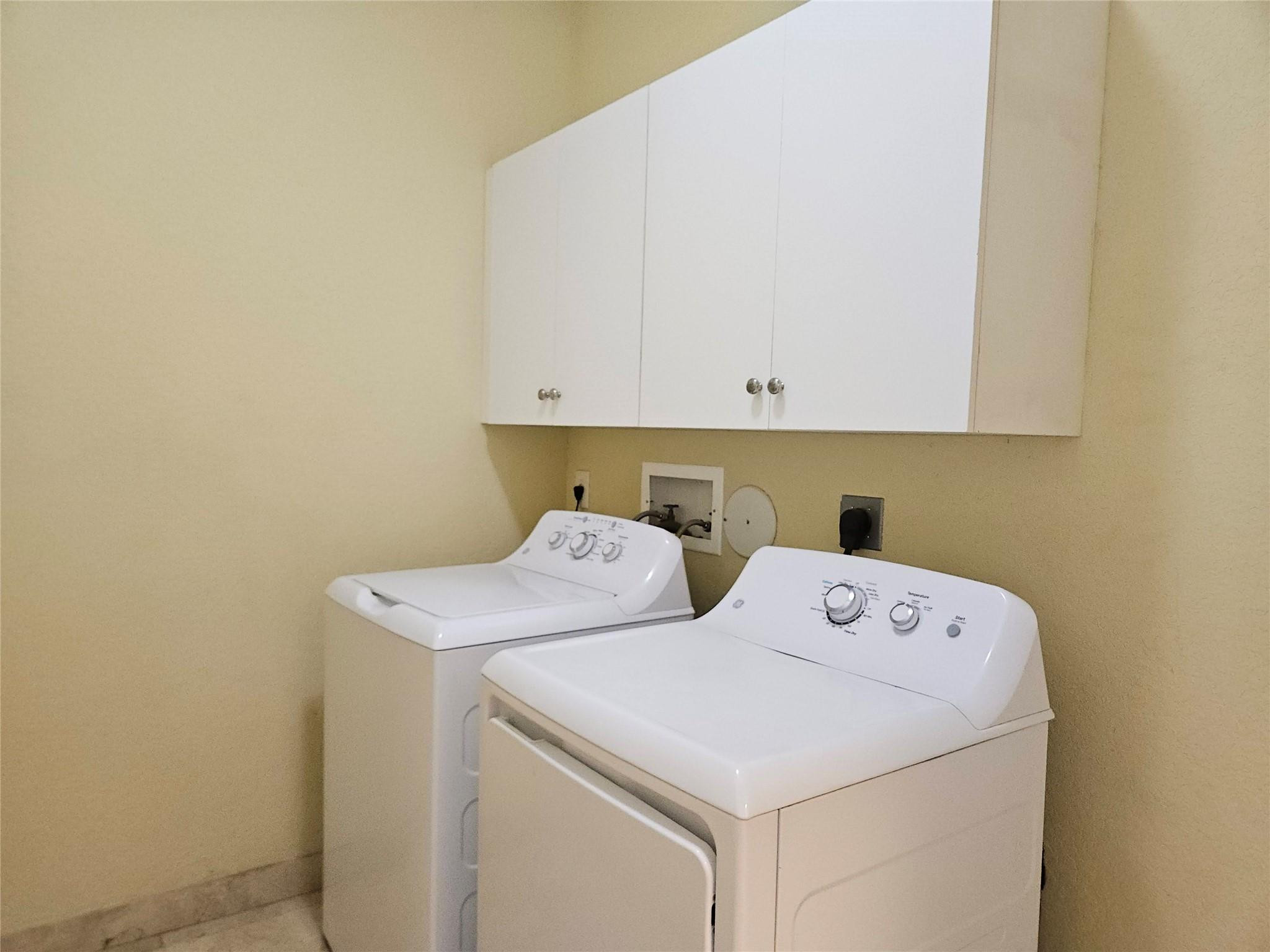 PEMBROKE ISLES IV - Residential Lease