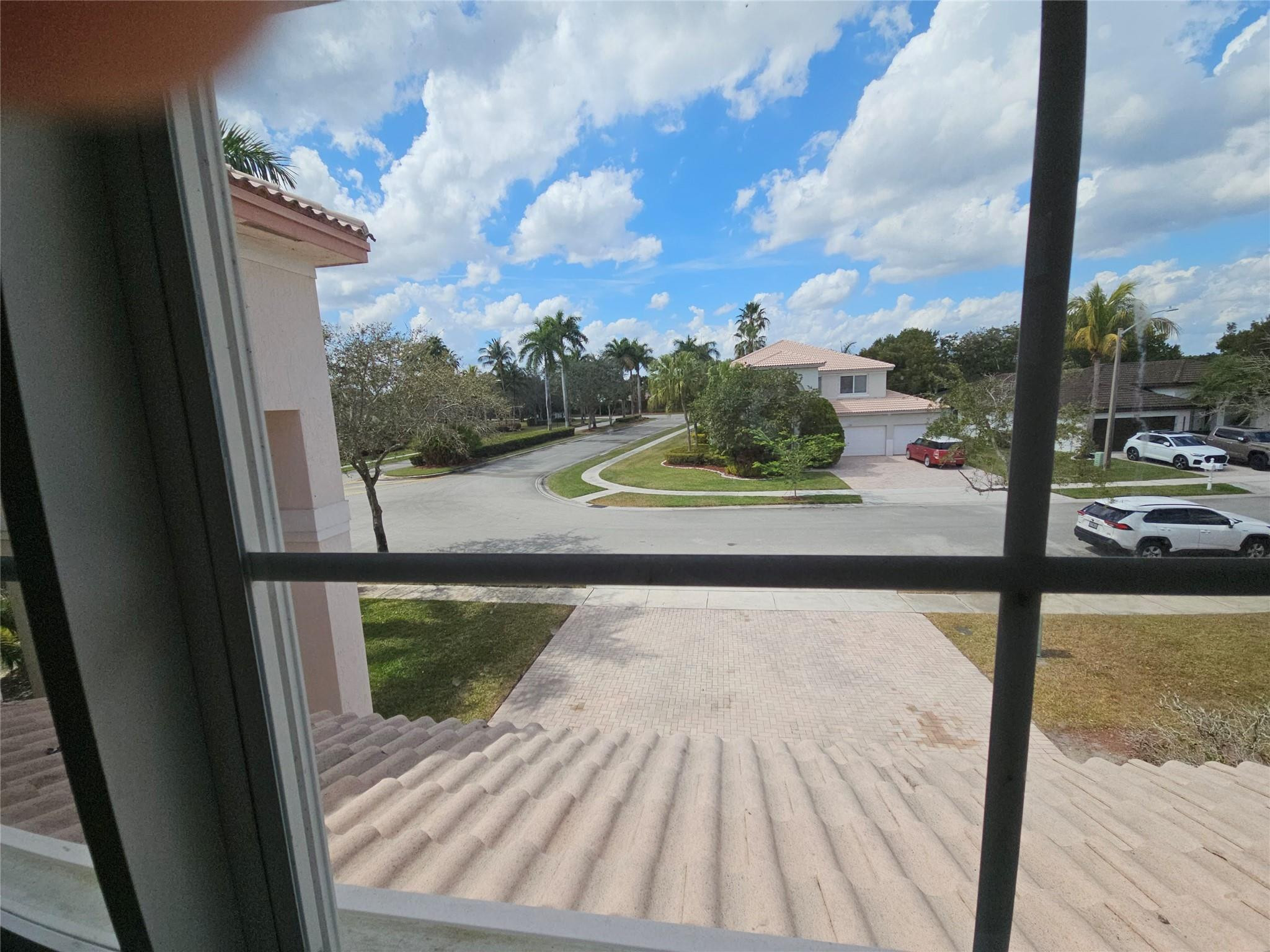 PEMBROKE ISLES IV - Residential Lease
