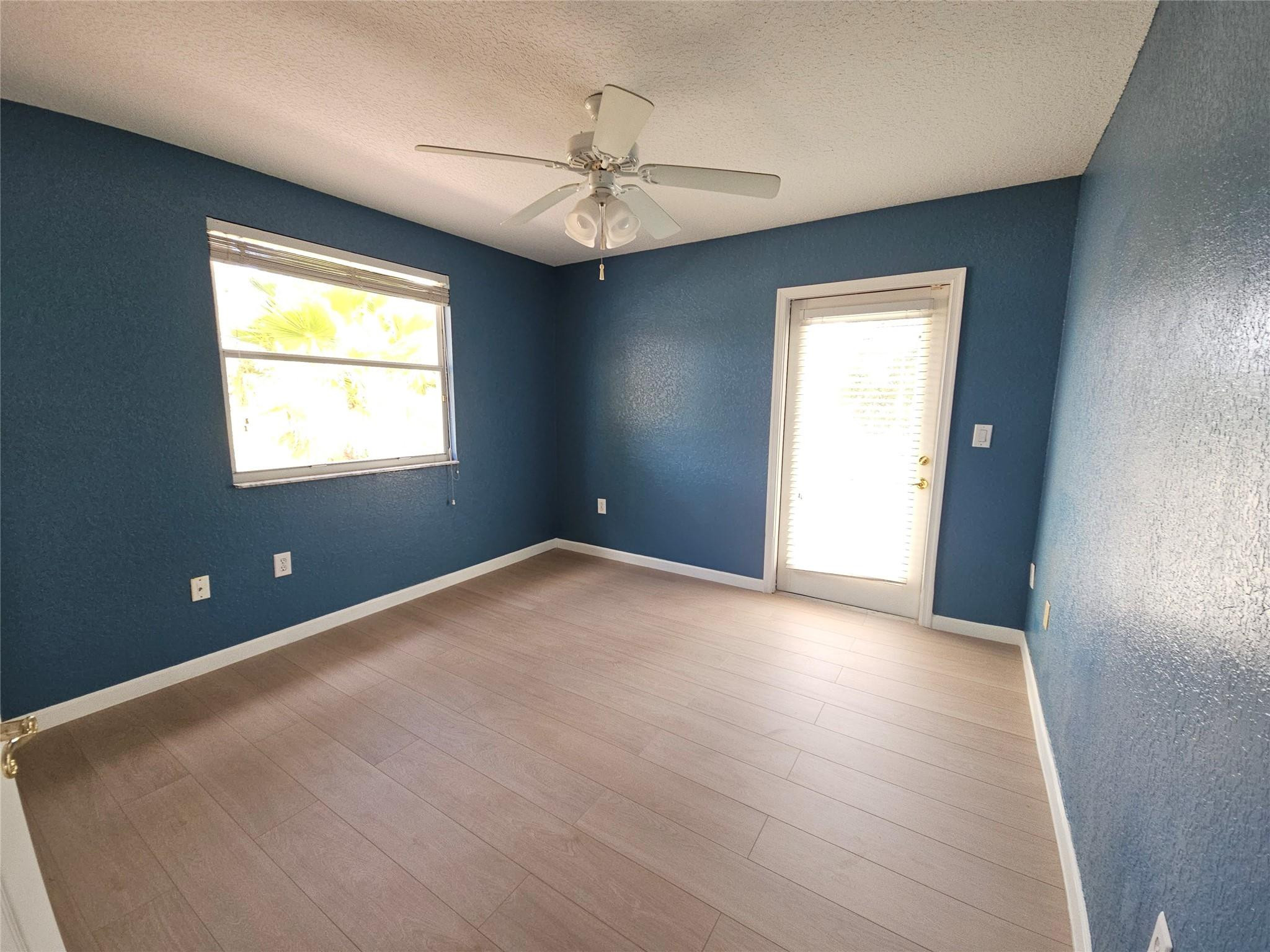 PEMBROKE ISLES IV - Residential Lease