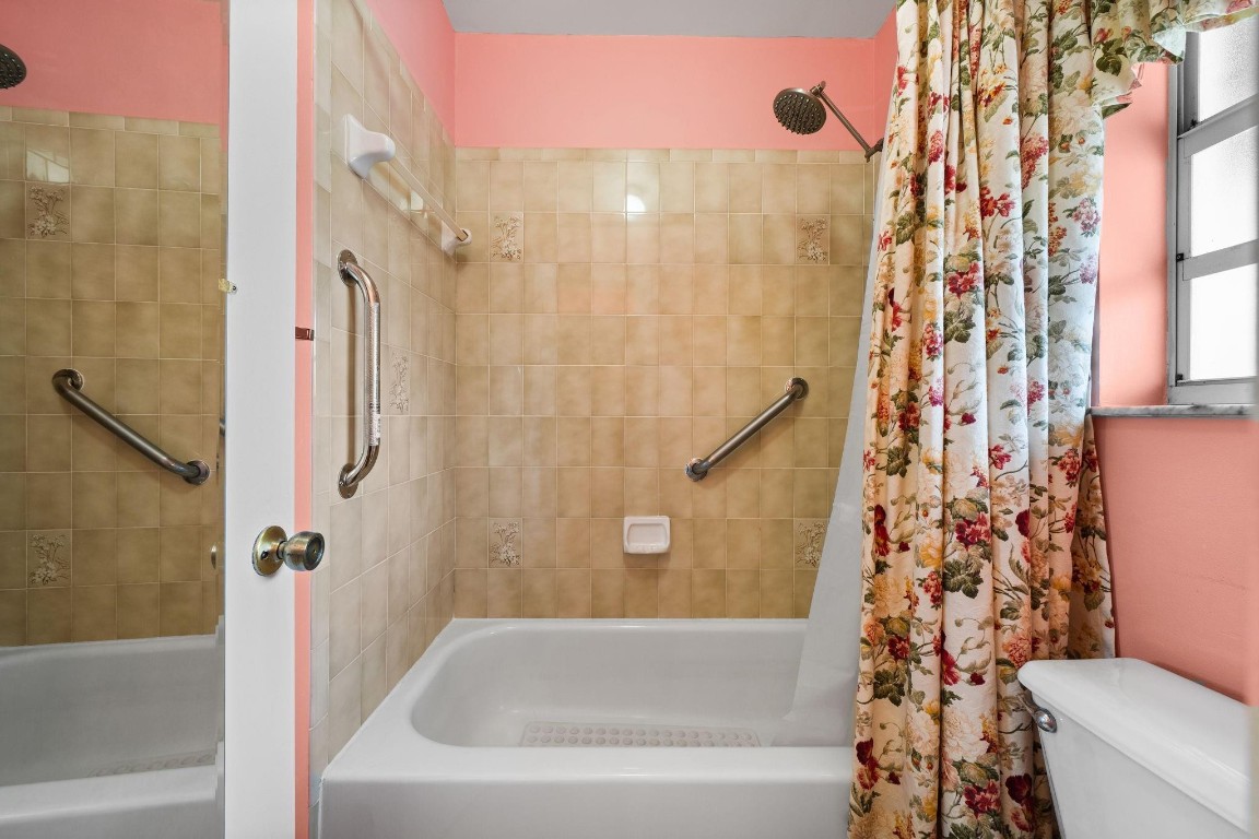 Flamingo Gardens - Residential