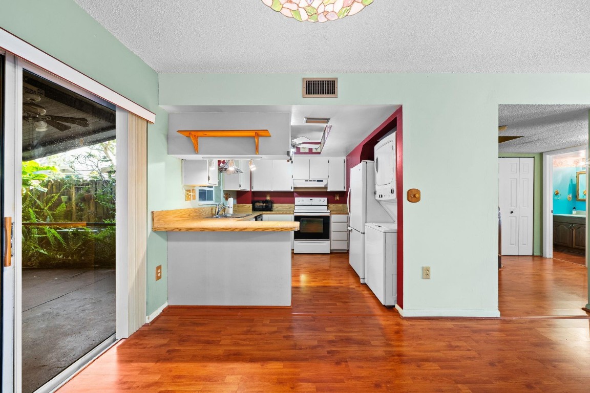 Flamingo Gardens - Residential