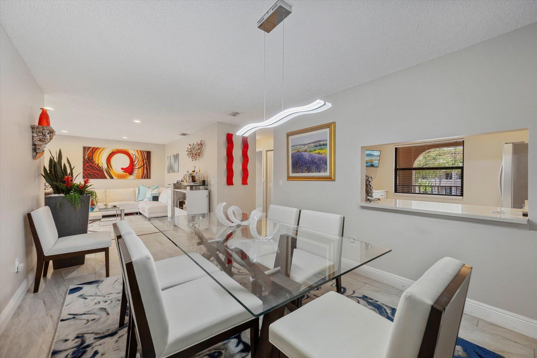 GOLDEN LAKES VILLAGE COND - Residential