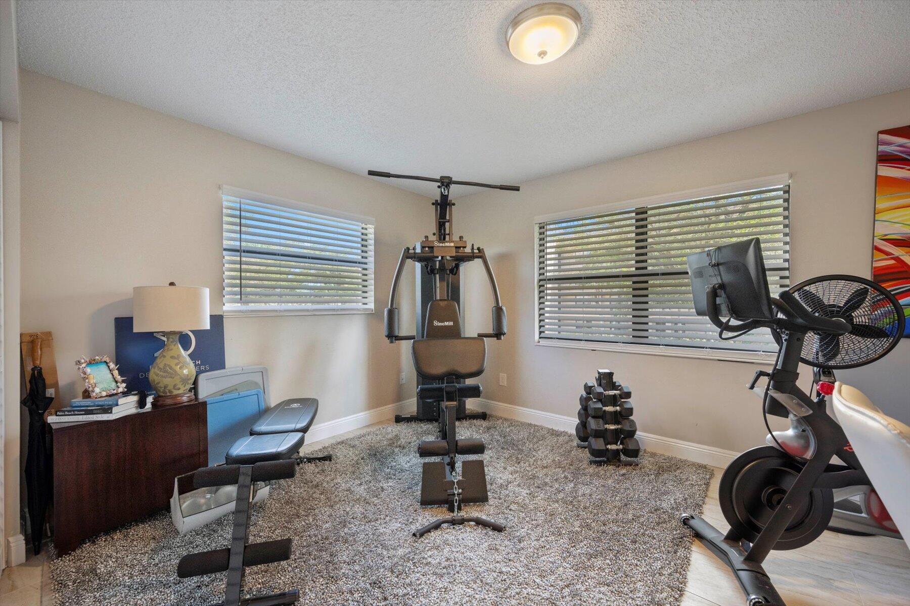 GOLDEN LAKES VILLAGE COND - Residential