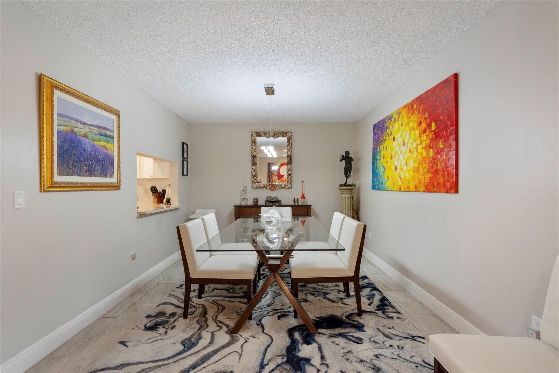 GOLDEN LAKES VILLAGE COND - Residential