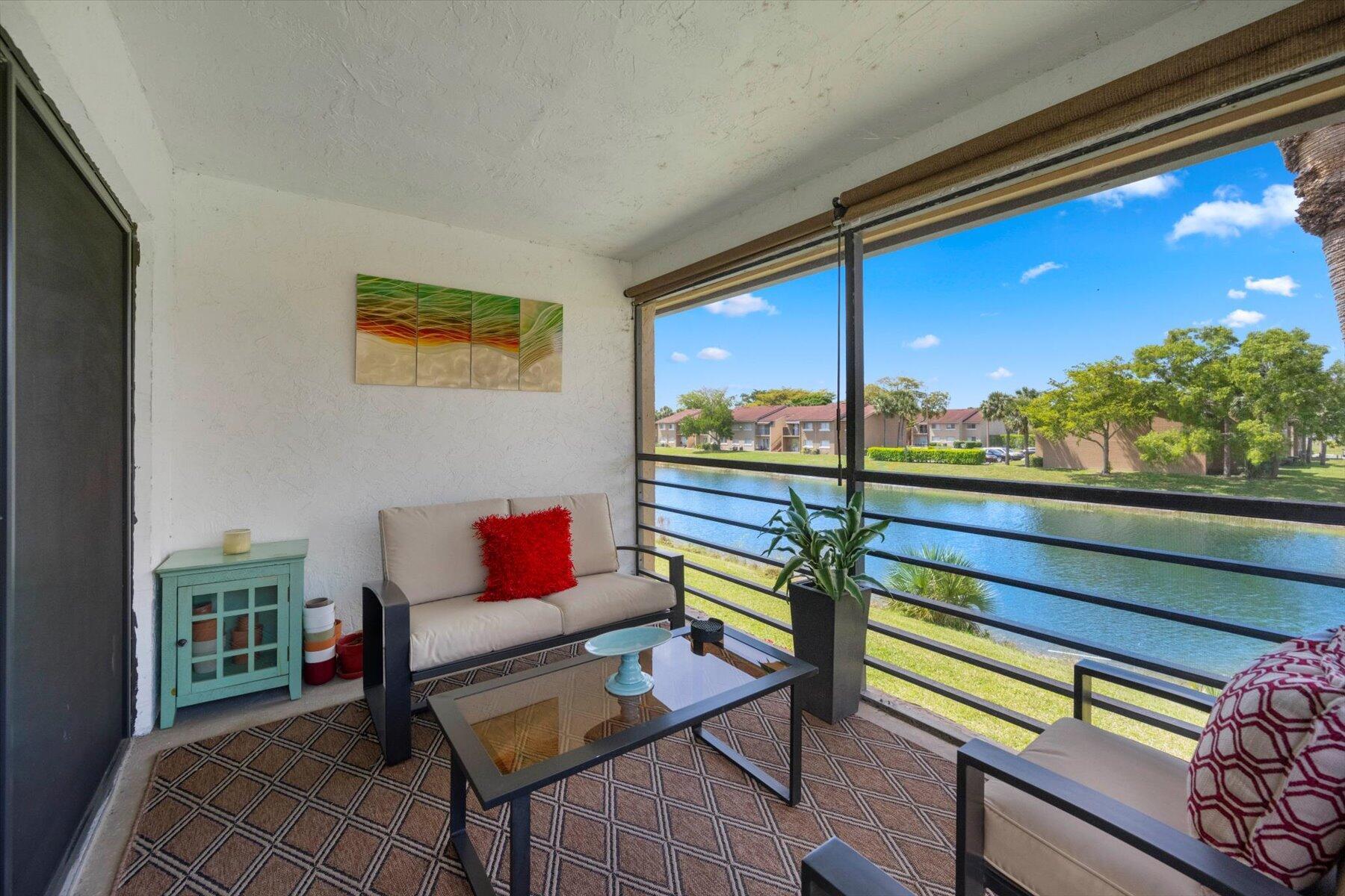 GOLDEN LAKES VILLAGE COND - Residential