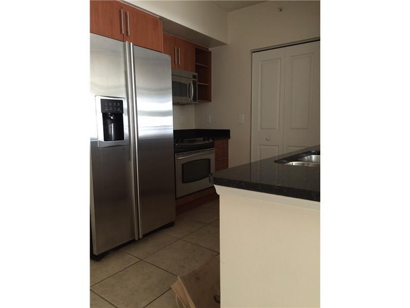 PRADO CONDO - Residential