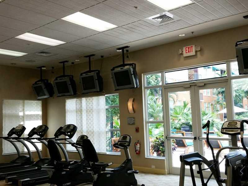 PRADO CONDO - Residential