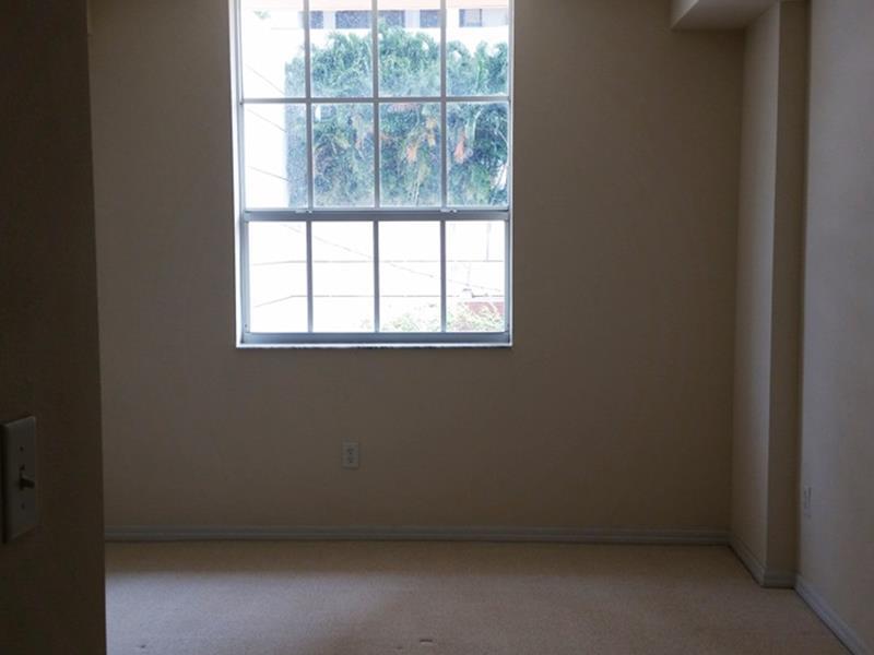 PRADO CONDO - Residential