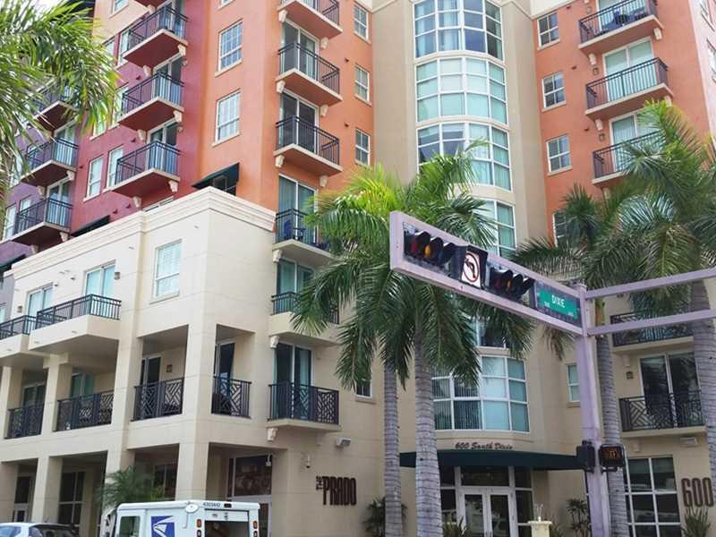 PRADO CONDO - Residential