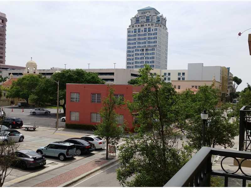 PRADO CONDO - Residential