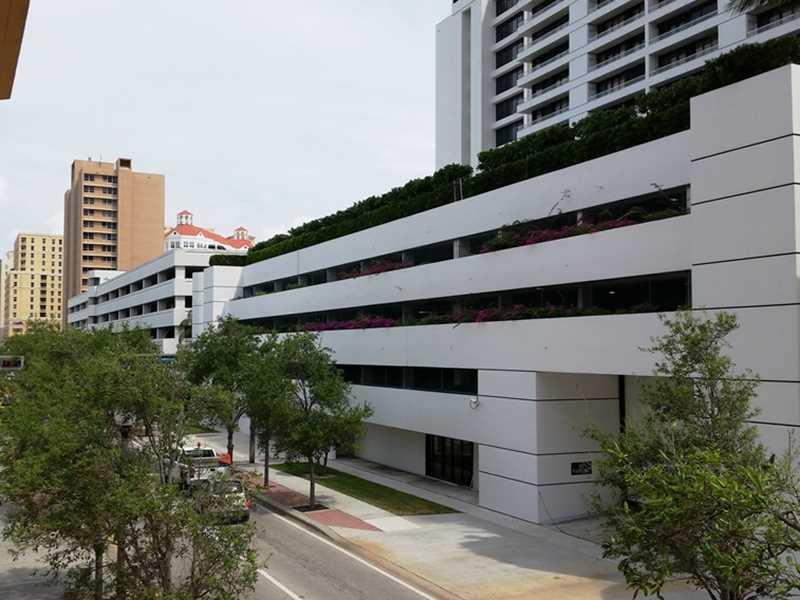 PRADO CONDO - Residential