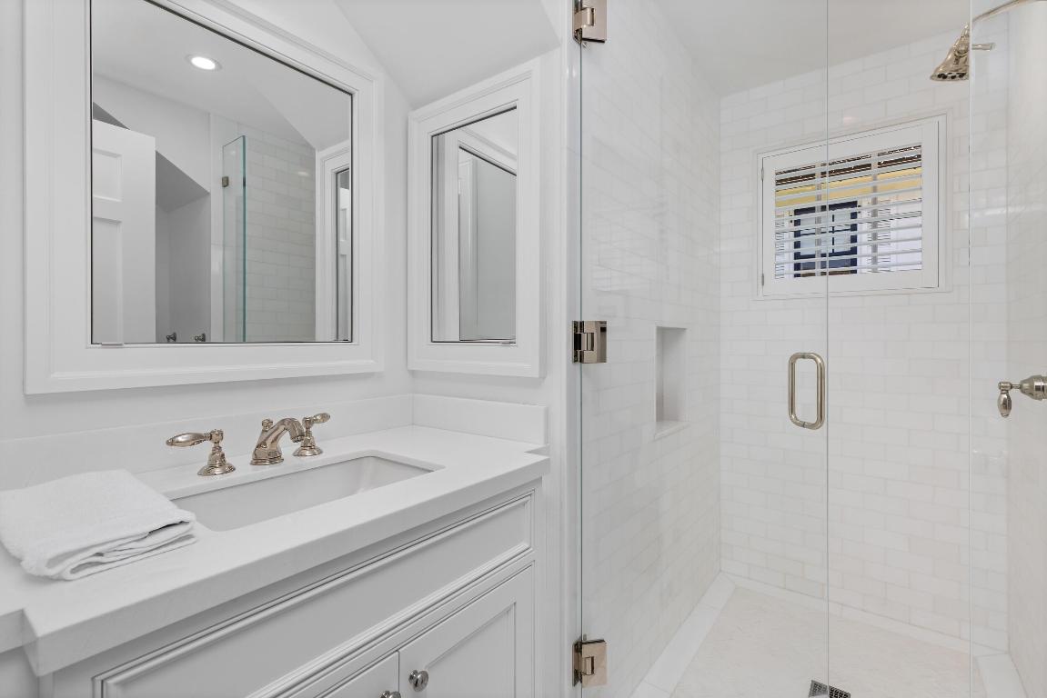 SEA ISLE EST - Residential