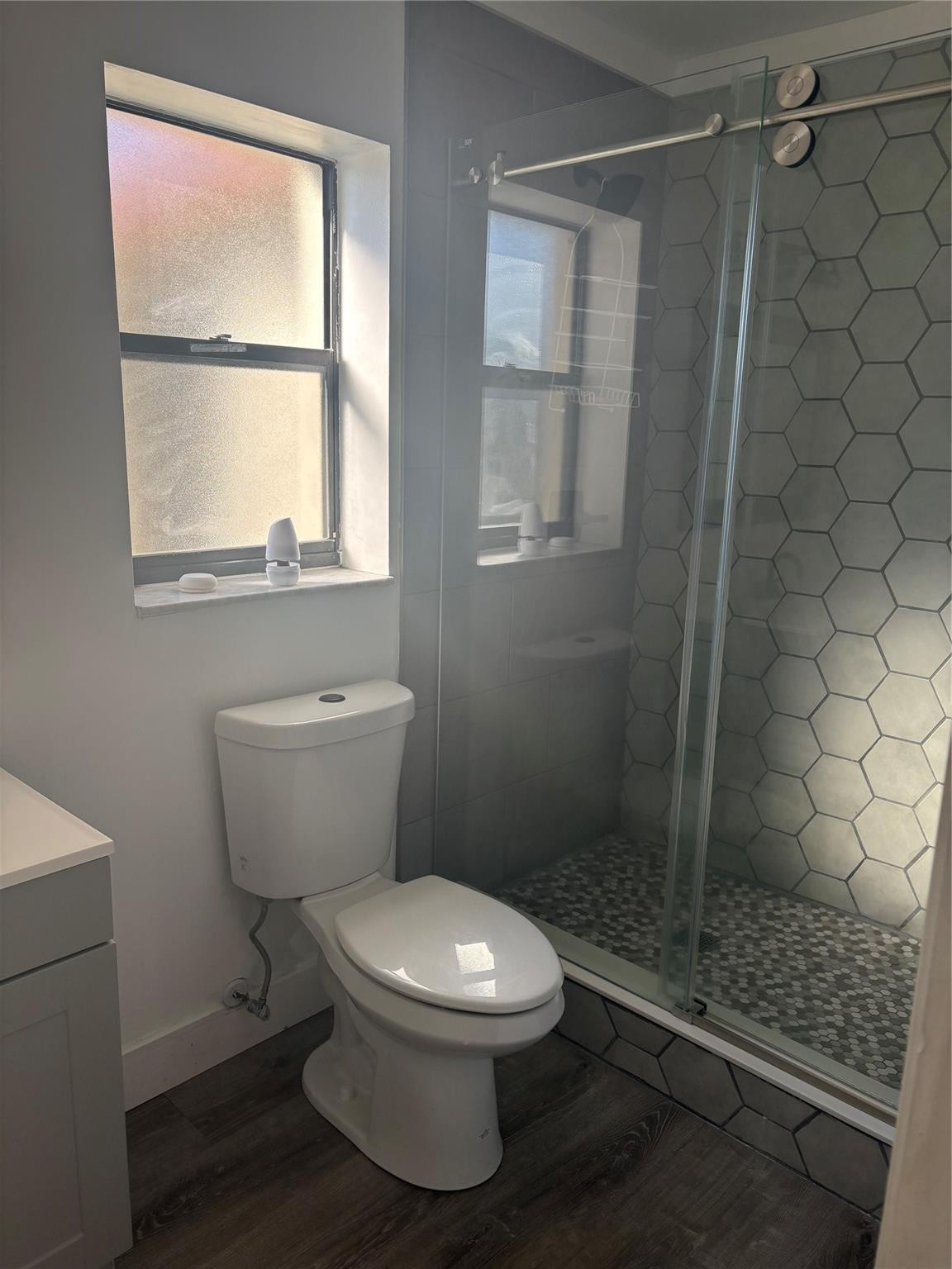 COURTYARD CONDOMINIUMS - Residential Lease