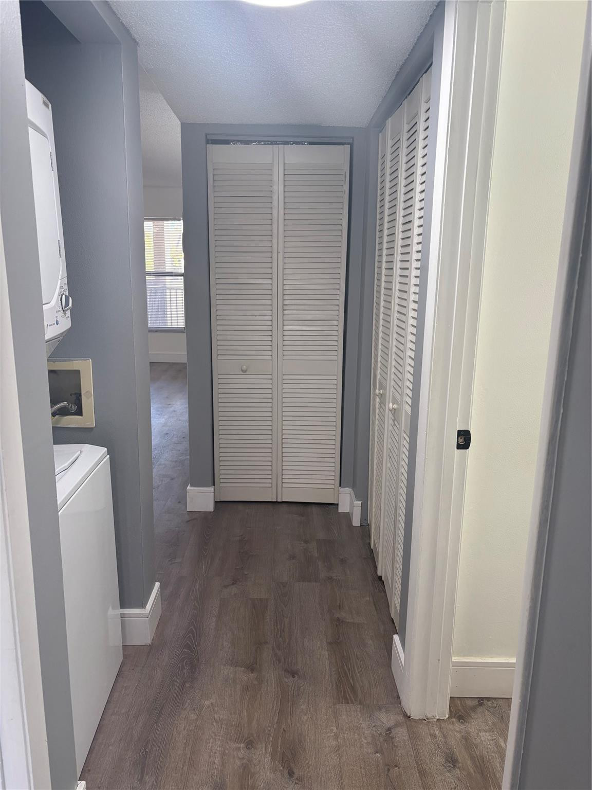 COURTYARD CONDOMINIUMS - Residential Lease