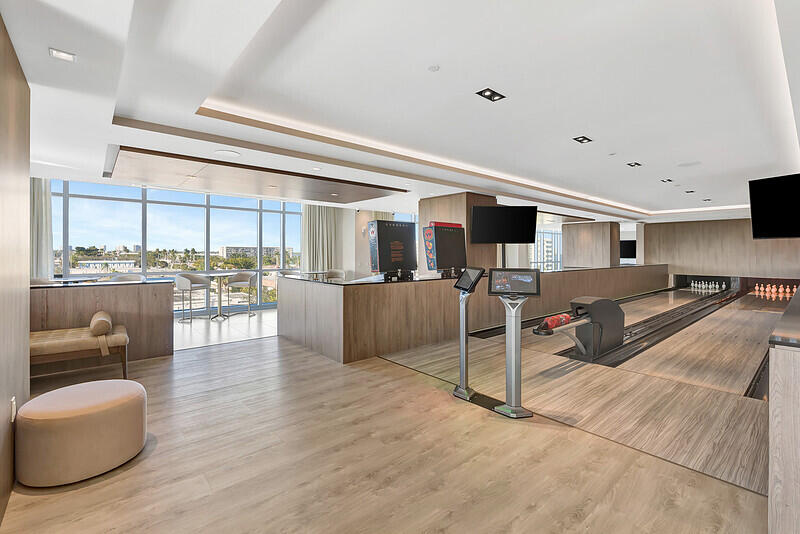 NAUTILUS 220 CONDO - Residential Lease