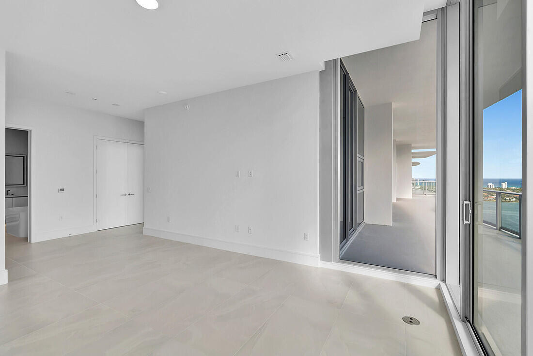 NAUTILUS 220 CONDO - Residential Lease