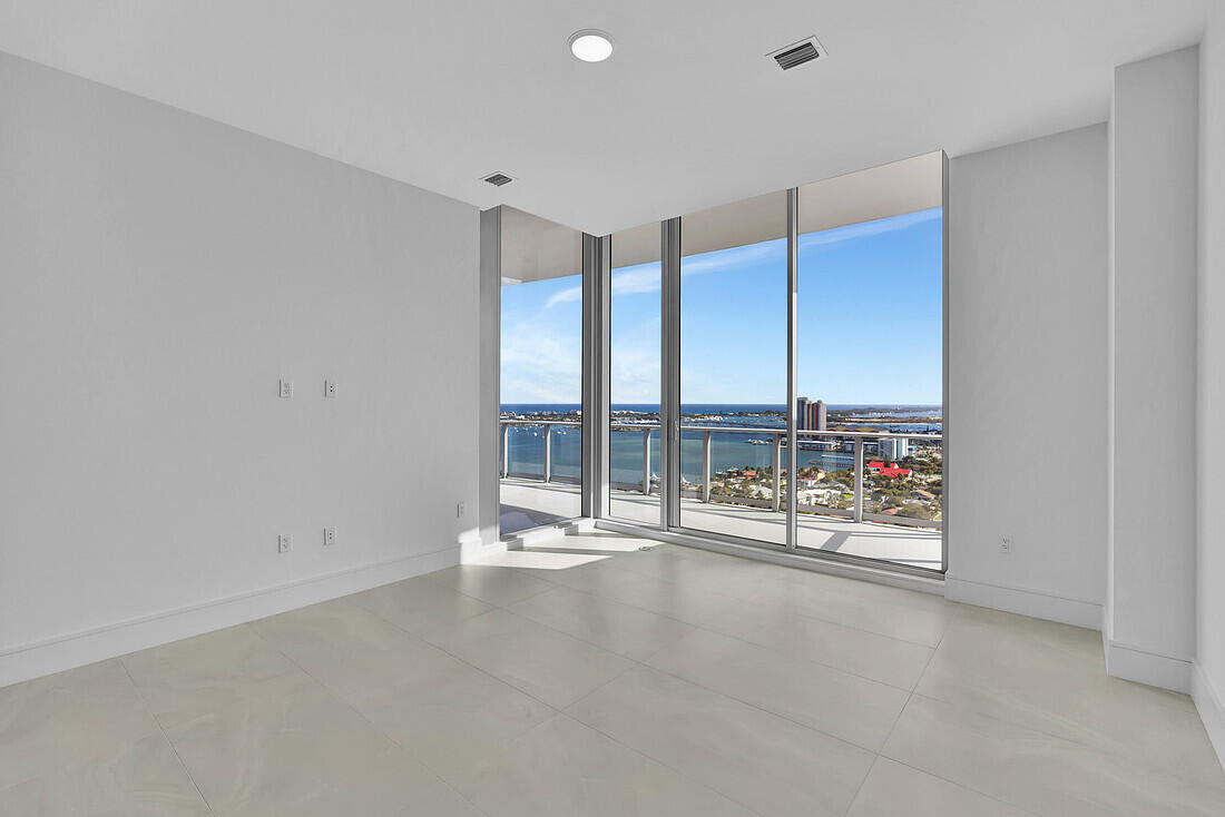 NAUTILUS 220 CONDO - Residential Lease