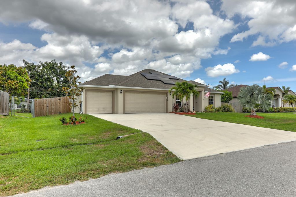 Photo of 1575 SW Andalusia Road, Port Saint Lucie, FL 34953 (MLS # R10992460)