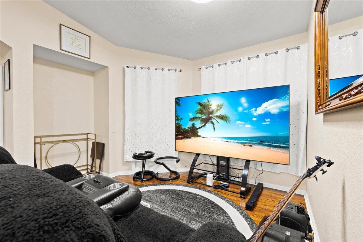 3175 LAUREL RIDGE Circle