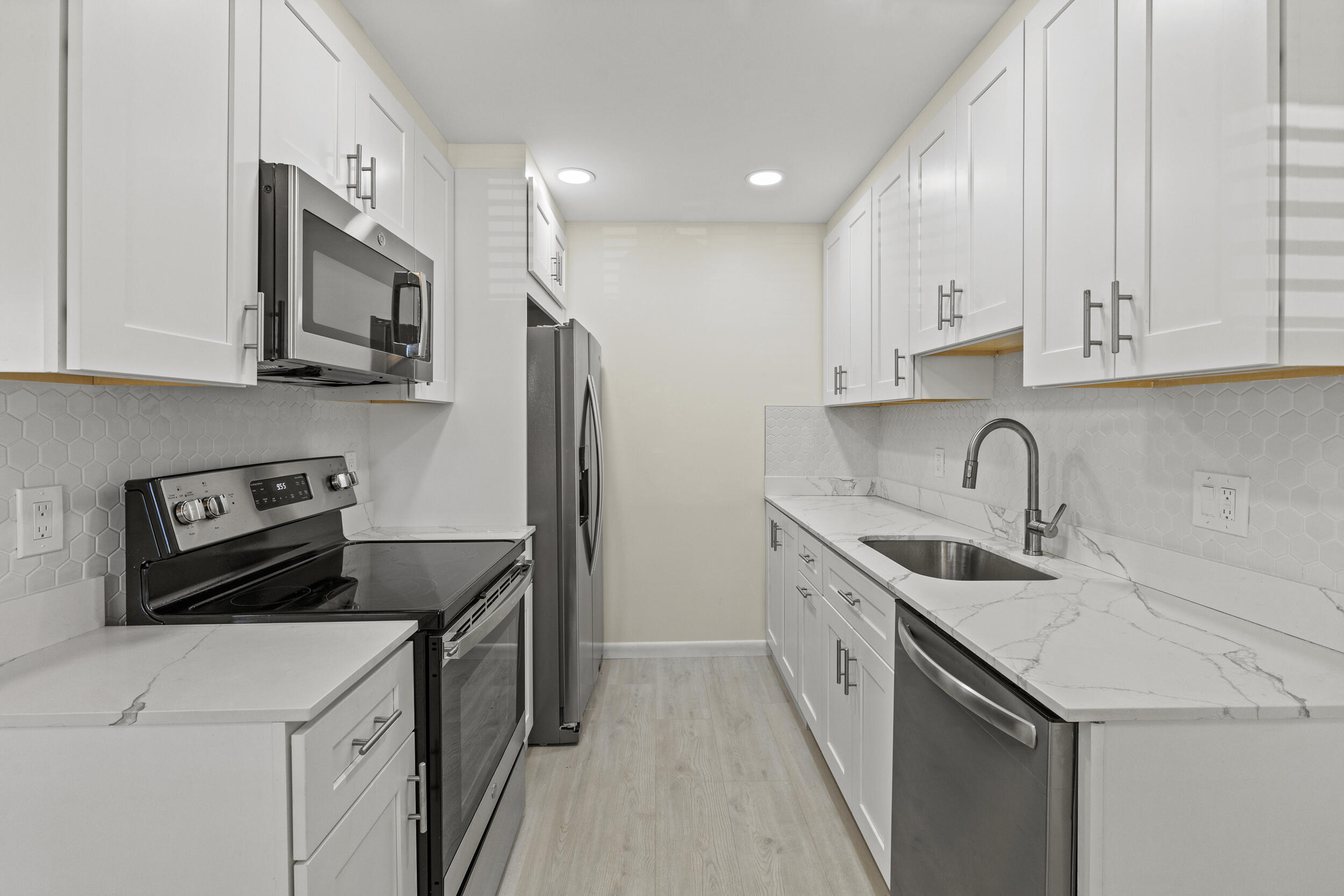 GUILDFORD AT CENTURY VILLAGE CONDO - Residential