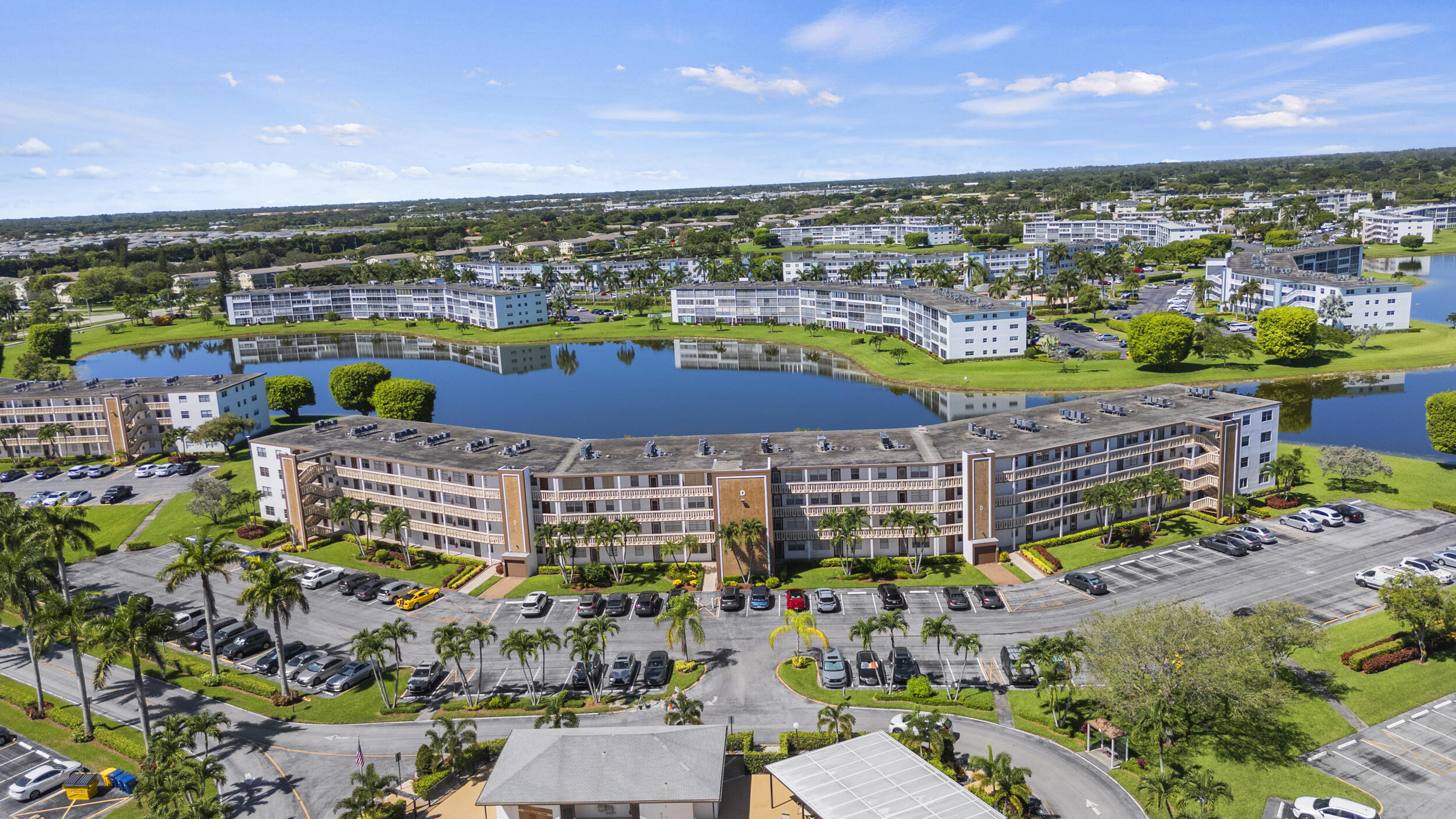 GUILDFORD AT CENTURY VILLAGE CONDO - Residential