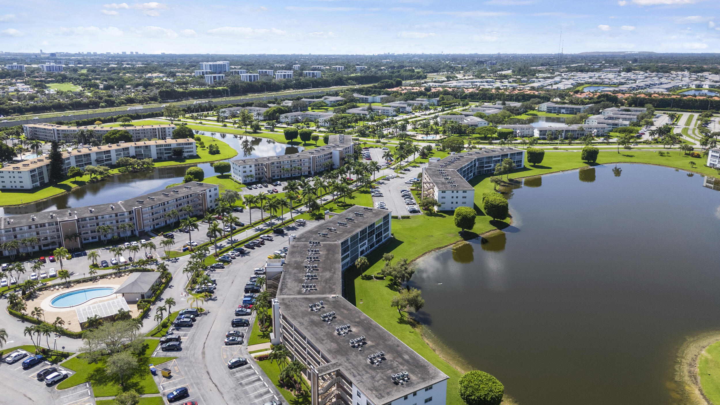 GUILDFORD AT CENTURY VILLAGE CONDO - Residential