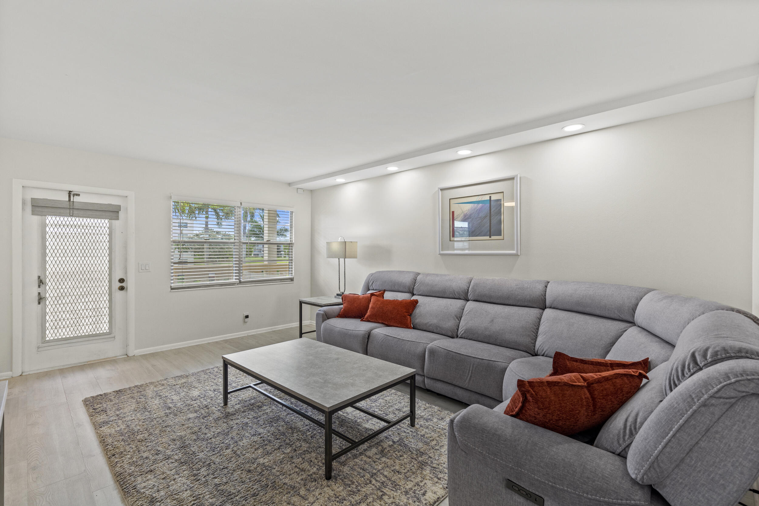 GUILDFORD AT CENTURY VILLAGE CONDO - Residential