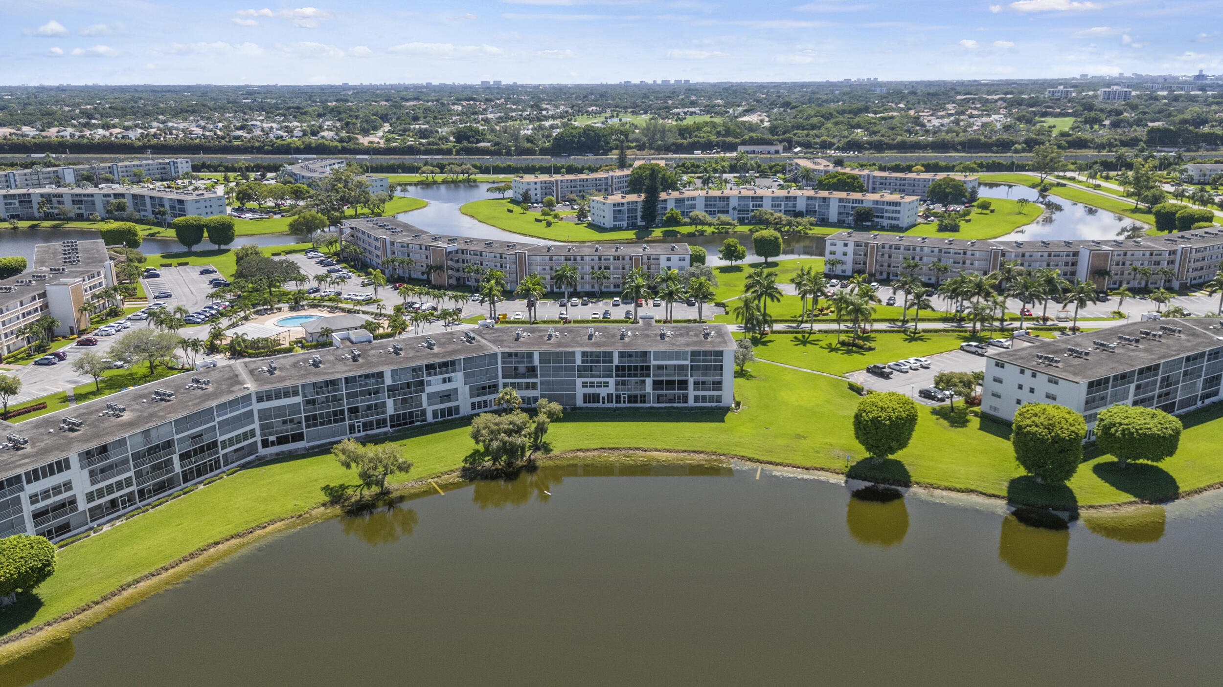 GUILDFORD AT CENTURY VILLAGE CONDO - Residential