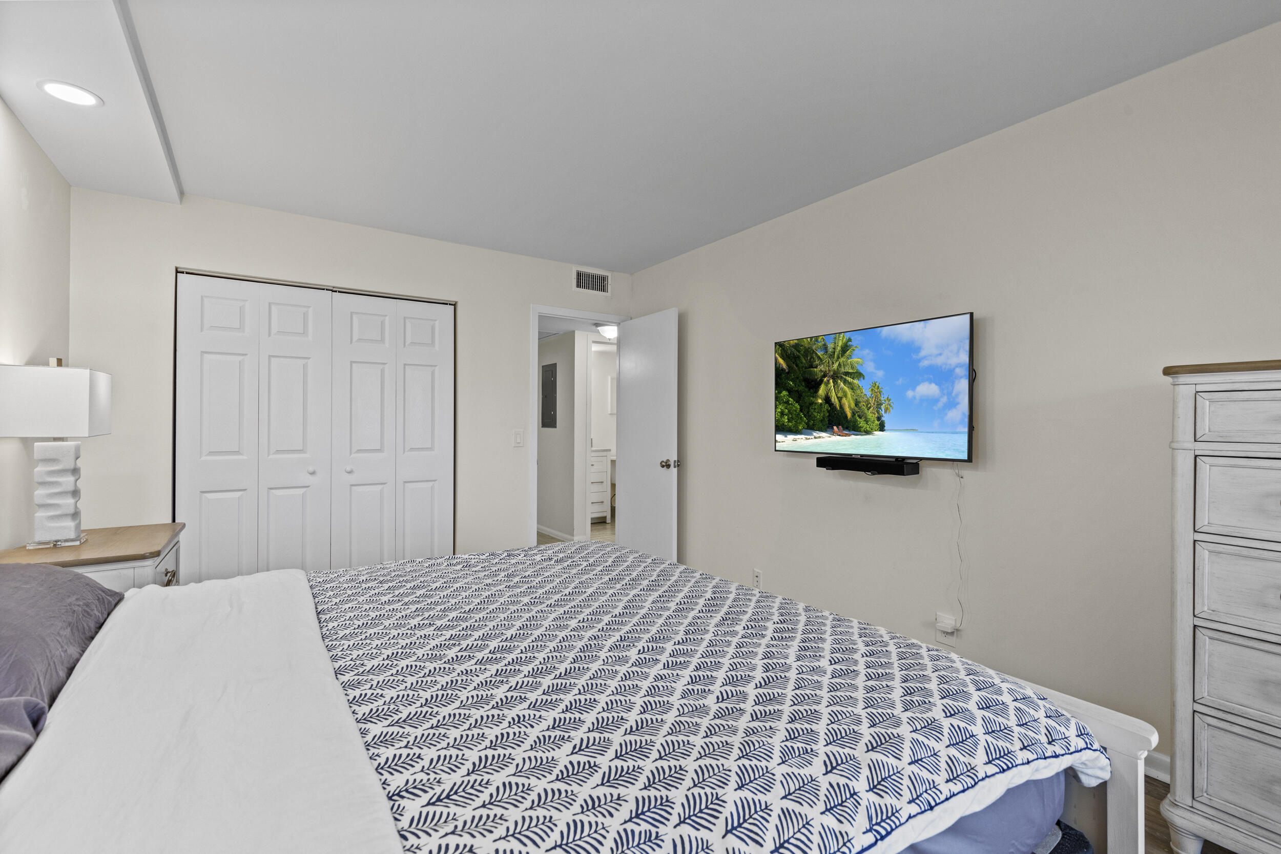 GUILDFORD AT CENTURY VILLAGE CONDO - Residential