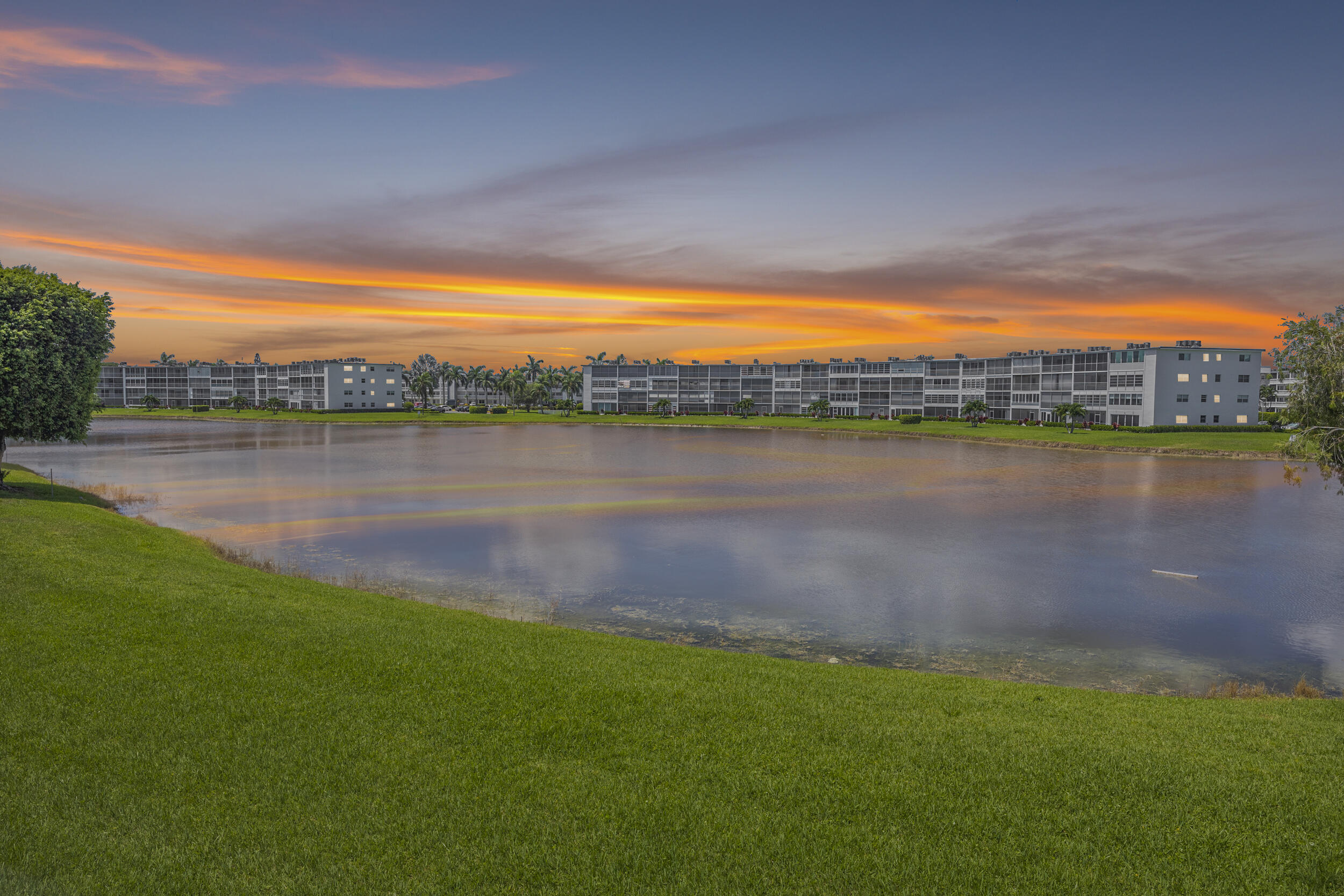 GUILDFORD AT CENTURY VILLAGE CONDO - Residential