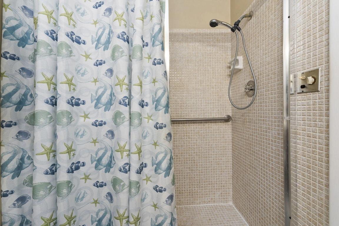 HIGH POINT OF FORT PIERCE CONDOMINIUM SECTION 1 - Residential