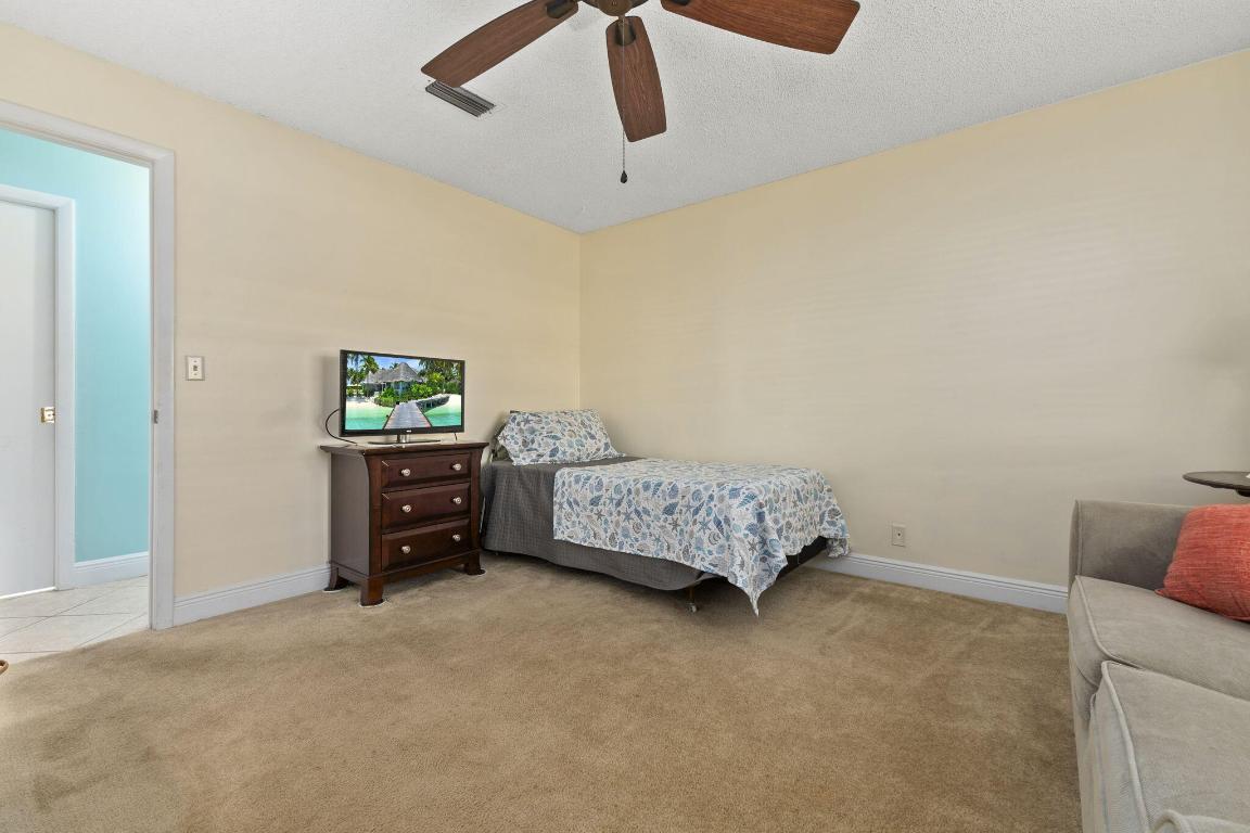 HIGH POINT OF FORT PIERCE CONDOMINIUM SECTION 1 - Residential