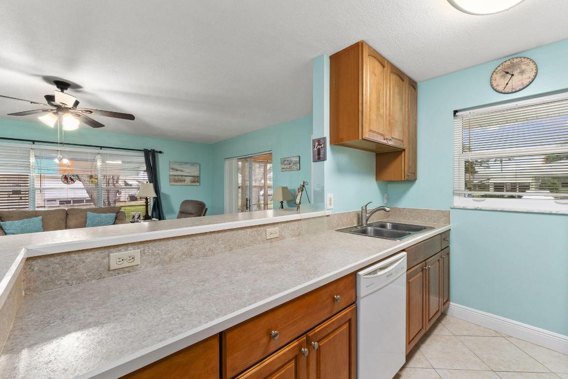 HIGH POINT OF FORT PIERCE CONDOMINIUM SECTION 1 - Residential