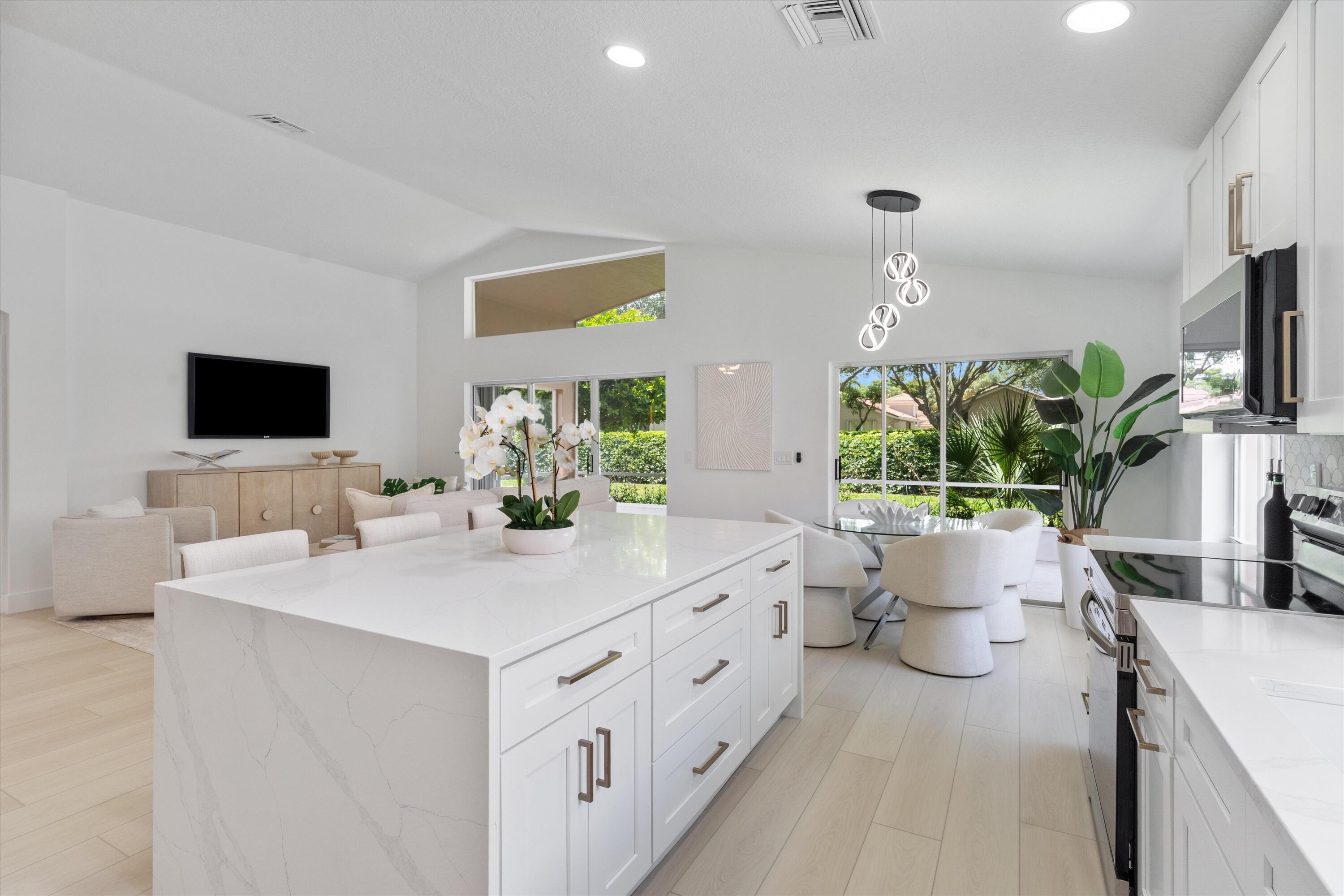 HUNTINGTON WALK 2 - Residential
