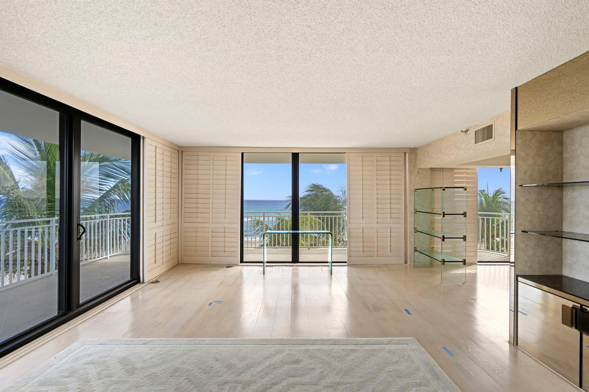 PALM BEACH STRATFORD COND - Residential