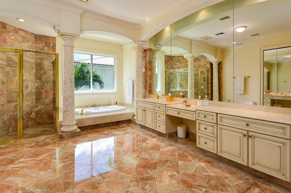 OCEAN PARK H W ROBBINS - Residential